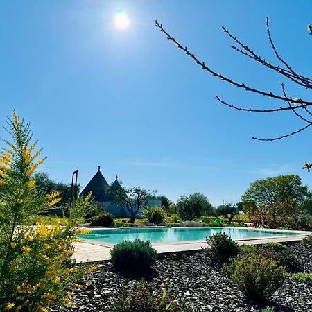 Dimora Ritunno Bed & Breakfast Locorotondo Bagian luar foto