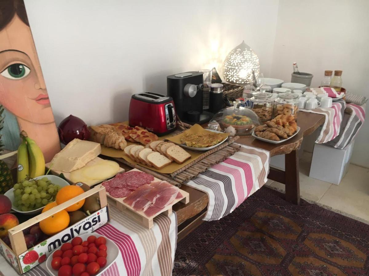 Dimora Ritunno Bed & Breakfast Locorotondo Bagian luar foto